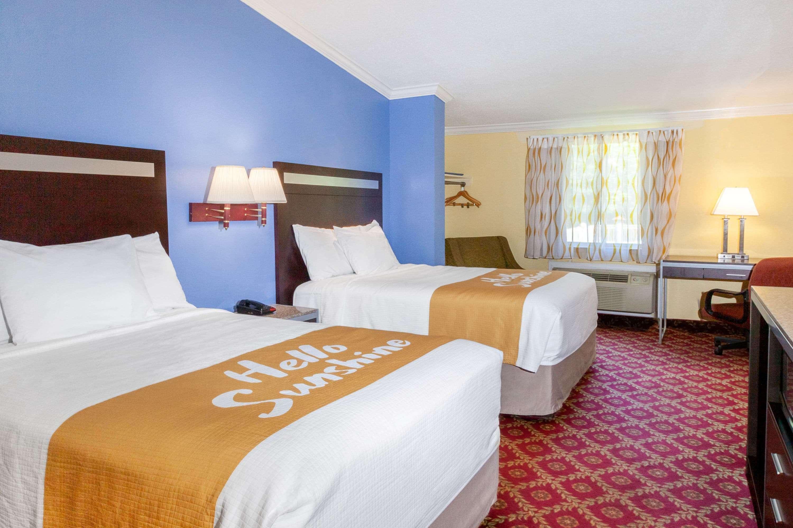 Days Inn By Wyndham Nanuet / Spring Valley Екстер'єр фото