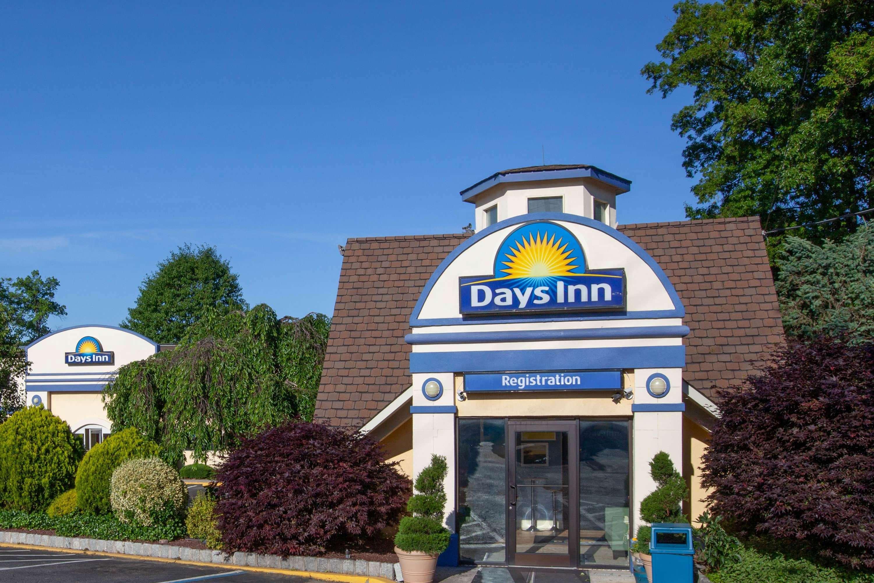 Days Inn By Wyndham Nanuet / Spring Valley Екстер'єр фото